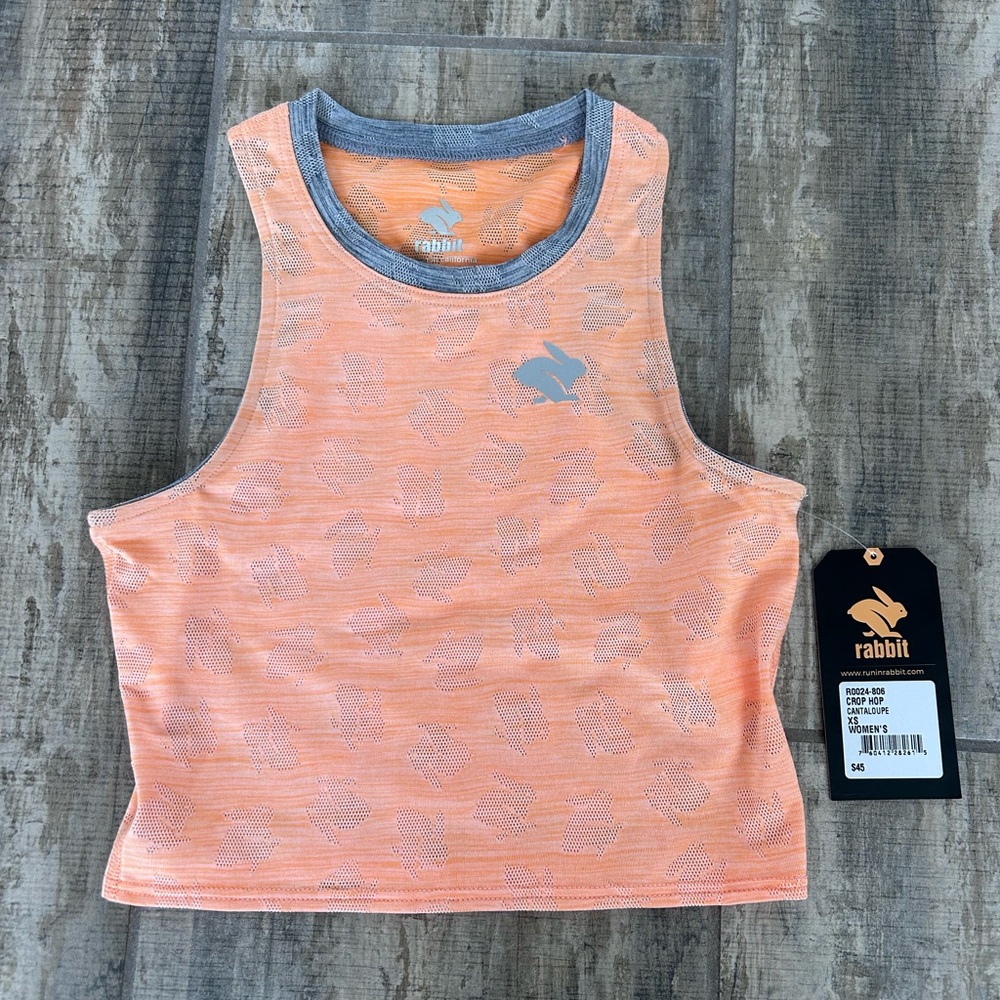 NWT Rabbit Crop Hop Running Top